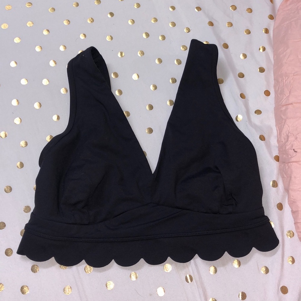 Joy Lab Scallop Designed Sports Bra!